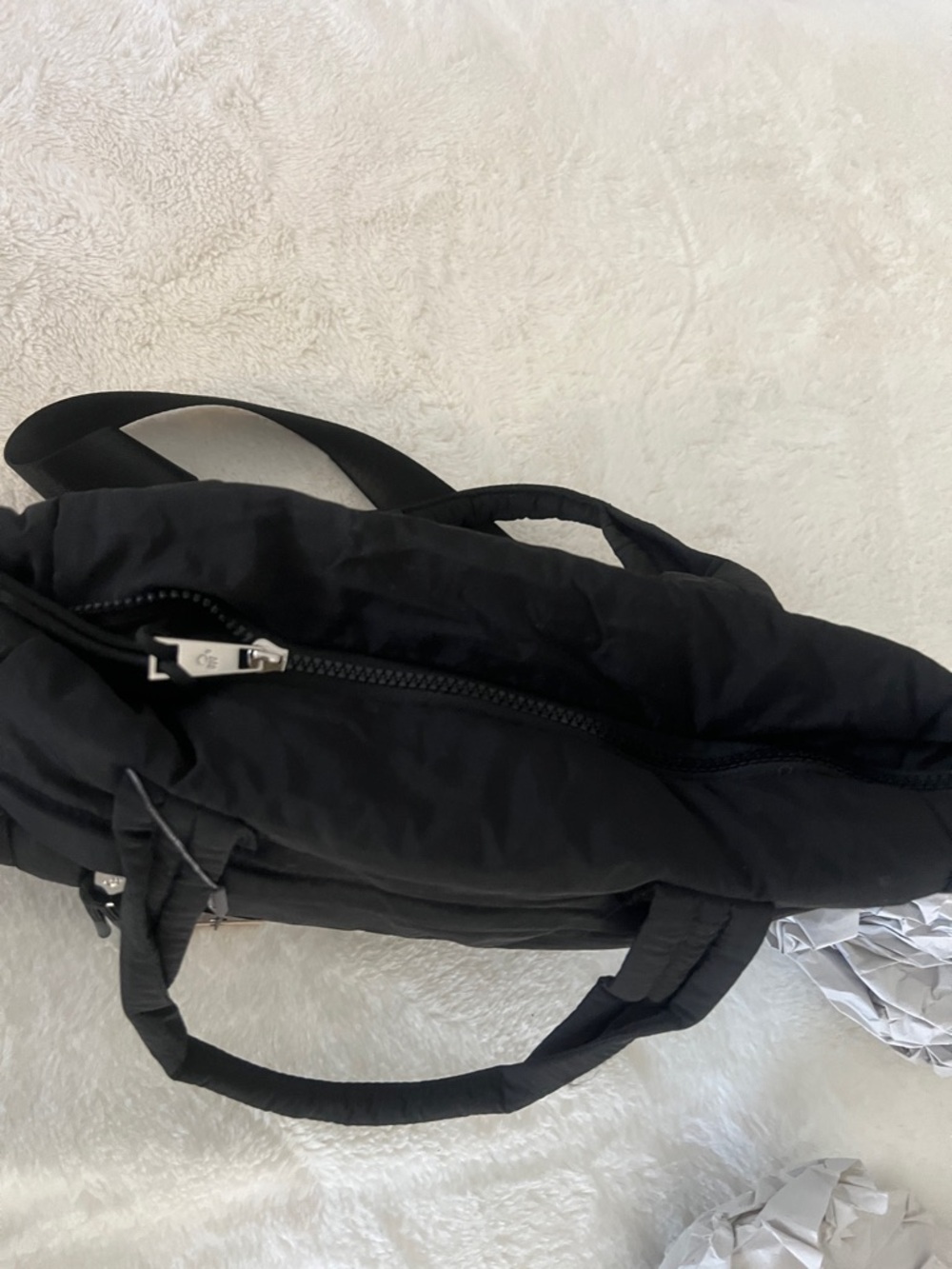 NWT BEARPAW Black Puffer Tote Silver Hardware, can use as crossbody, washable - Picture 9 of 16